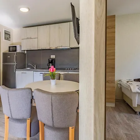 Semesterbostad Mobile Luxury Premium-2 By Interhome